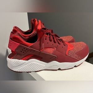 Nike Air Huarache Team Red/University Red
